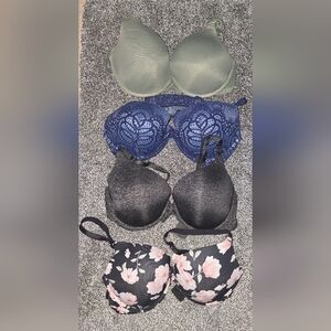 Victoria Secret 34DD Push-Up Bra Set